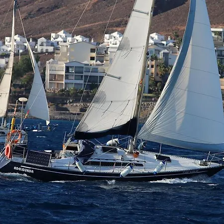 Velero En Lanzarote Ramirez Hotel en barco Playa Blanca (Lanzarote)