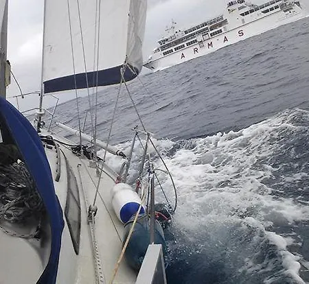 Velero En Lanzarote Ramirez Hotel en barco Playa Blanca (Lanzarote)