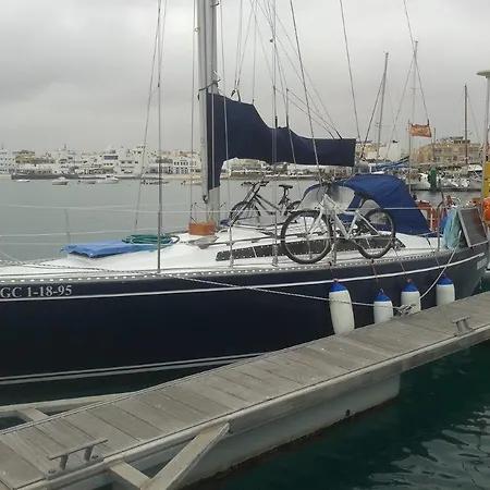 Velero En Lanzarote Ramirez * Playa Blanca (Lanzarote)